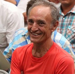 ReinaldoHN's tweet photo. Feliz cumpleaños #PadreAlberto Dios permita que continúe cumpliendo muchos años más para bendición de #Olancho. Dios lo bendiga siempre! https://t.co/LGKSXDdNvE