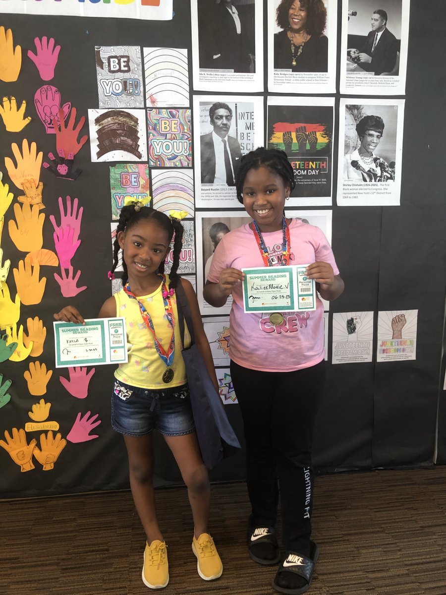 PhxLibrary's tweet image. Congratulations to this week’s #SummerReadingGame finishers! ☀️❤️📚 From #HarmonLibrary, there is Kayla &amp;amp; Kaliee Marie, along with Durpree, Blue Preeah &amp;amp; Damjia. From #PaloVerdeLibrary, say congrats to Olivia. You are all SUPER READERS! bit.ly/3PdM6rI