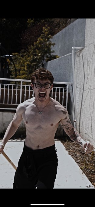 2 pic. Went Bo staff warrior mode for a video today ? https://t.co/QjjqCSZOZa