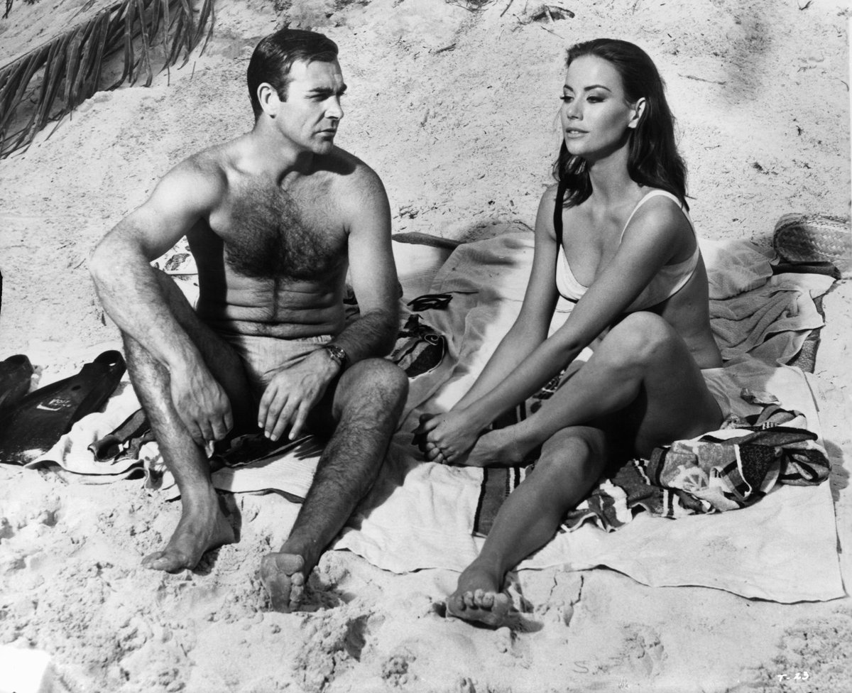 Sean Connery as James Bond with Claudine Auger in Thunderball, 1965
#jamesbond #claudineauger #thunderball #1960s #seanconnery