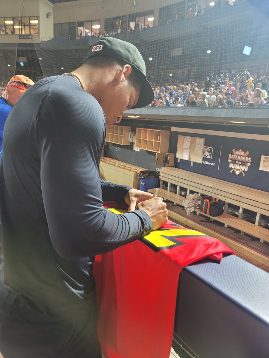 ktbear7783's tweet photo. Got my Juan Brito signed Devil Strips jersey!!! πβ€οΈπ
See you in Cleveland soon, sir!!
@AkronRubberDuck #akron #devilstrips https://t.co/wmMkuKqY1M
