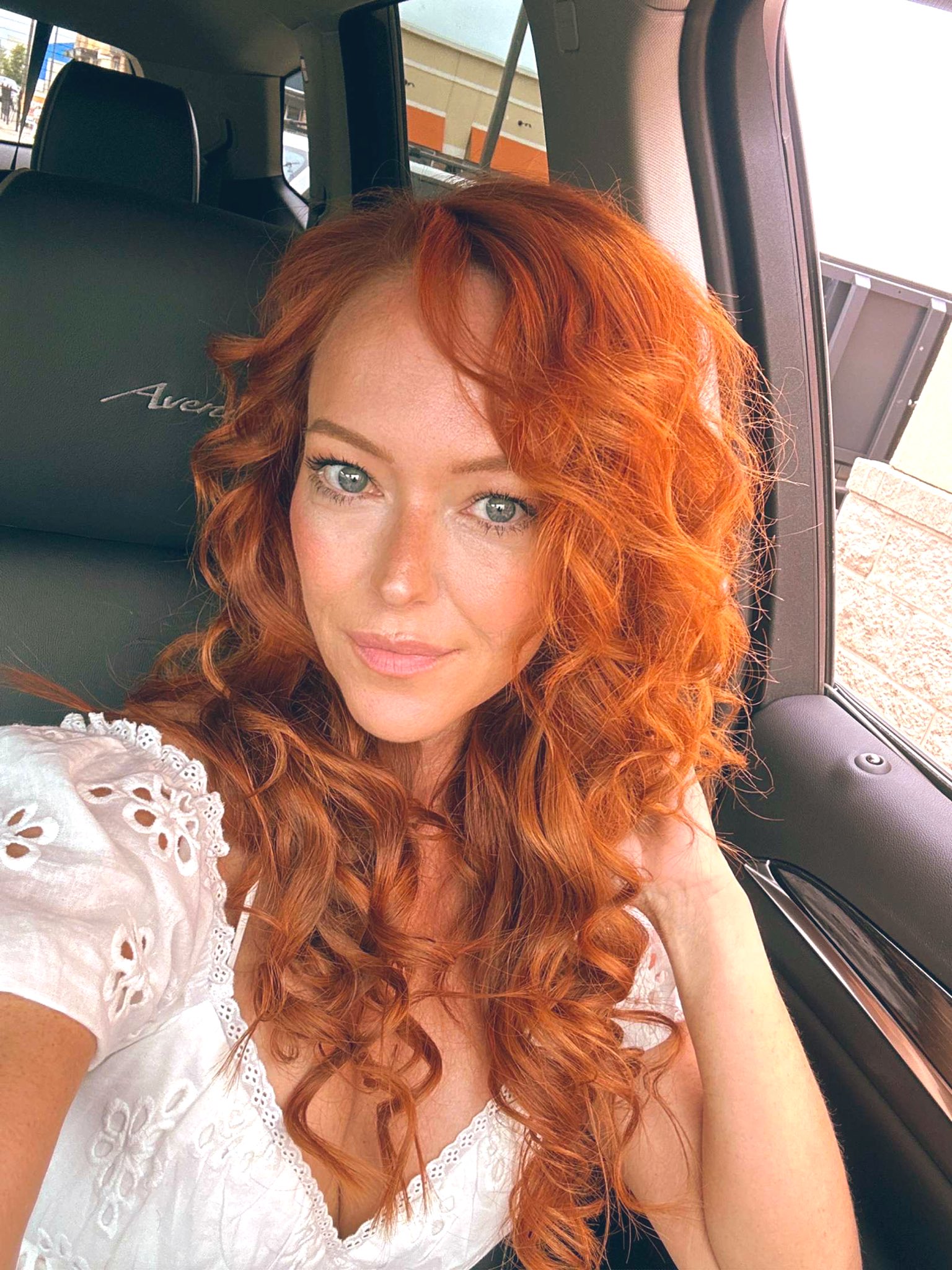 Blushing Dakota on Twitter: "Feeling better and better every day and