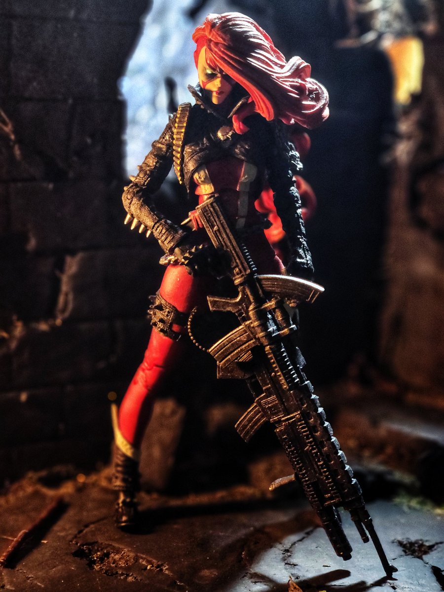 LiquidBelowZer0's tweet image. #mcfarlane #spawn #shespawn #toyphotography