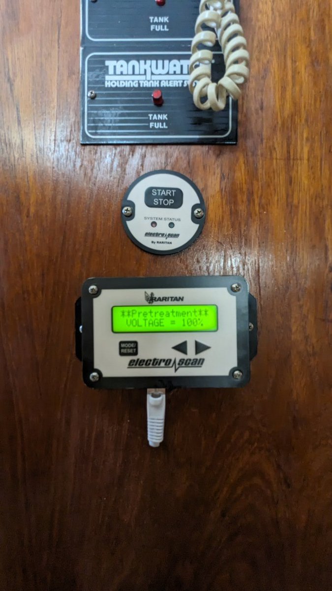 line6svc's tweet photo. We're making good time right now. We recently replaced a stern thruster motor in a 46 SeaRay, an air conditioner in a 45 Silverton, wired up an Electro-San system in a Carver and changed an oil cooler on a Crusader 8.1. #rollingthroughsummer https://t.co/8UMV7eslhl
