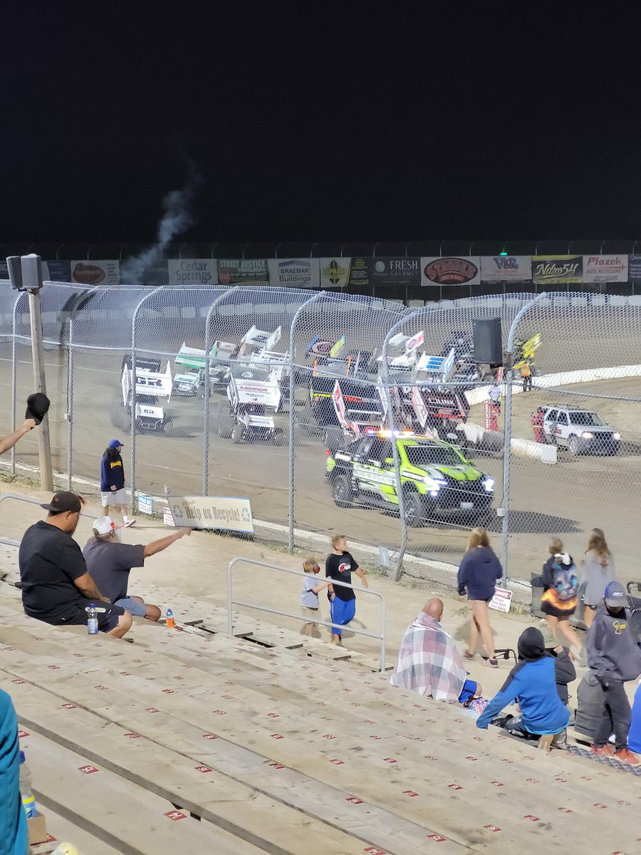 mwcurrah's tweet photo. @OhswekenSpdway #featurepresentation https://t.co/l1iLaGpQfp