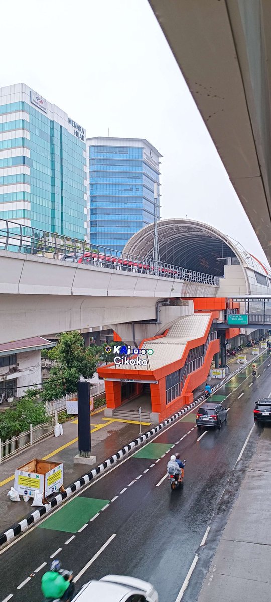 jalur5_'s tweet image. Stasiun Cikoko LRT Jabodebek - yang akan terkoneksi dengan Stasiun Cawang KAIC, akan segera dibuka untuk umum 4 hari lagi. Ujicoba publik LRT Jabodebek akan dilakukan mulai Rabu (12/7) dengan adanya kuota penumpang.

@jonathanwm6