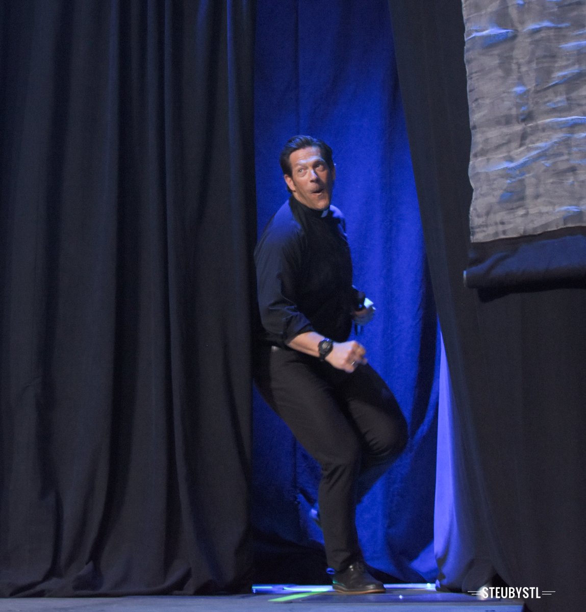 Run to Jesus the way <a href="/frmikeschmitz/">fathermikeschmitz</a>  runs on stage!
#Steubystl