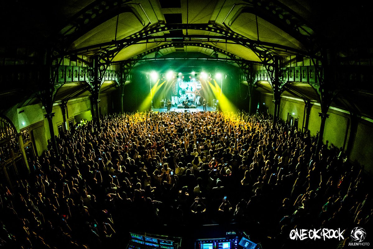 ONEOKROCK_japan's tweet photo. Thanks Paris!!
ONE OK ROCK 2023 LUXURY DISEASE EUROPE TOUR!!

#ONEOKROCK #LuxuryDisease #Europe #tour
photo by @JulenPhoto https://t.co/vf8La9AmnY