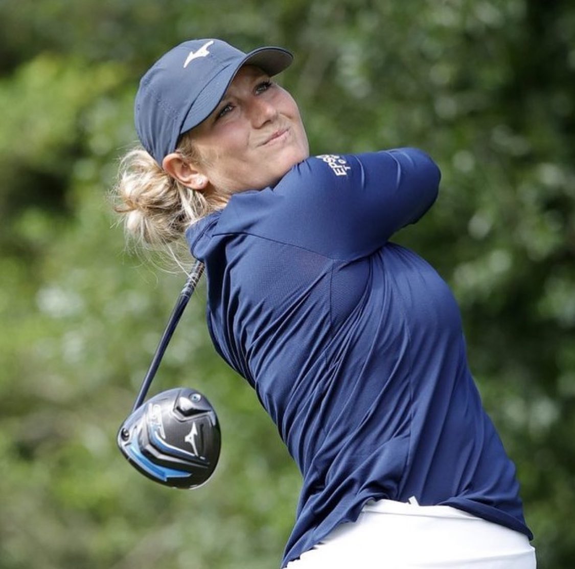 Bailey Tardy - Our Women's US
Open leader at Pebble Beach at 7 under. #MizNextGen  #MizunoSTZ230