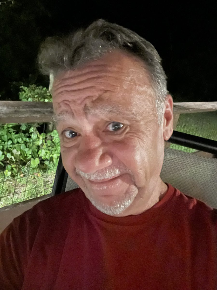 ….. “Happy Friday Night To all of you Beautiful people out there”…… Denny J/ FLA…❤️💯🥁🌎✌️🙏🇺🇸🇺🇸🇺🇸🇺🇸🇺🇸🥂🤟…. “Share that amazing 🤩 smile 😊 Away”………………..