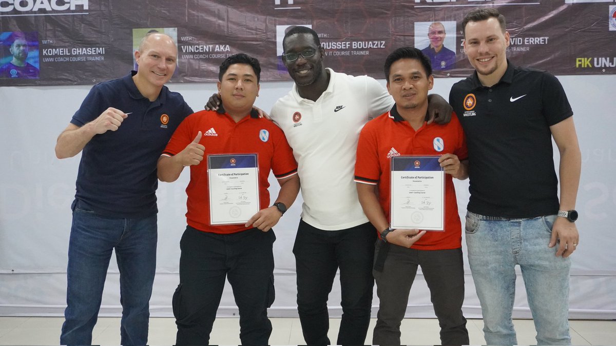 dicky_wrestler's tweet photo. Alhamdulillah terima kasih ilmu nya coach Vincent Aka. Semoga bisa bertemu lagi di lain waktu. Level 1 coaching course. Provinsi kalimantan selatan khusus nya kabupaten tapin. Local pride🔥 https://t.co/3i3BUrN4Ok