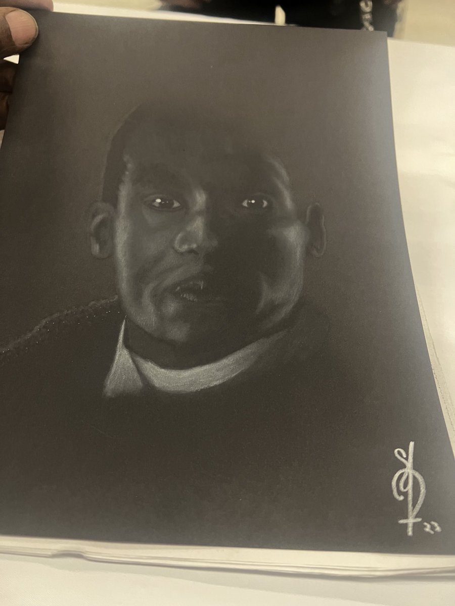 TonyTodd54's tweet photo. #ArtstreetMoment https://t.co/N73f7iJz8N