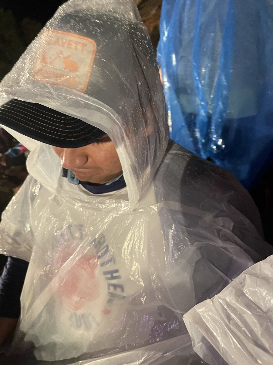 ffejnasty13's tweet photo. When the Avett Brothers show the s under a lightning delay.#RedRocks #adventuresofCaleb #lovemeforme #lightning #avettbrothers #harrypotter https://t.co/yrl9NaSEh6