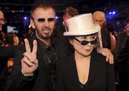 yokoono tweet picture