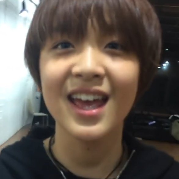 haechanprints's tweet photo. CRYING SO MUCH https://t.co/Y6O3xFkehU