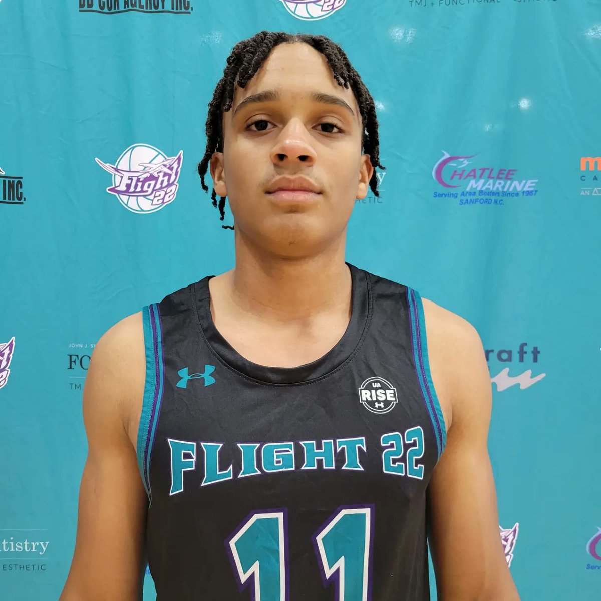 Flight22bball's tweet image. Flight 22 BS3 Elite 61
Twin Hoops Elite 73
@BigShotsGlobal Myrtle Beach I
@trevornbarrett 22pts
@CoenLocklear5 14pts
@_lawrencecole2 9pts
@pcritt_ 9pts