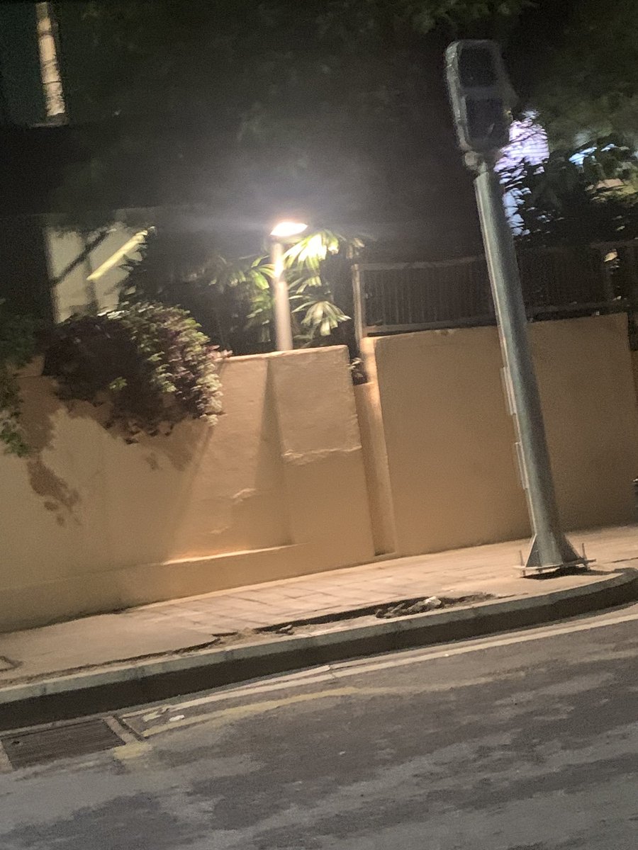JsivaUrbantranz's tweet photo. Ever noticed those white boxes along Old Airport Road, MG Road, Richmond Road,& Hosur Road? They're part of the #ITS Master Plan pilot outcome, funded by #Japan's grant. Happy to be part during planning & design stage. Im plemented by #DULT along with #BBMP & @blrcitytraffic https://t.co/iL2f8didms
