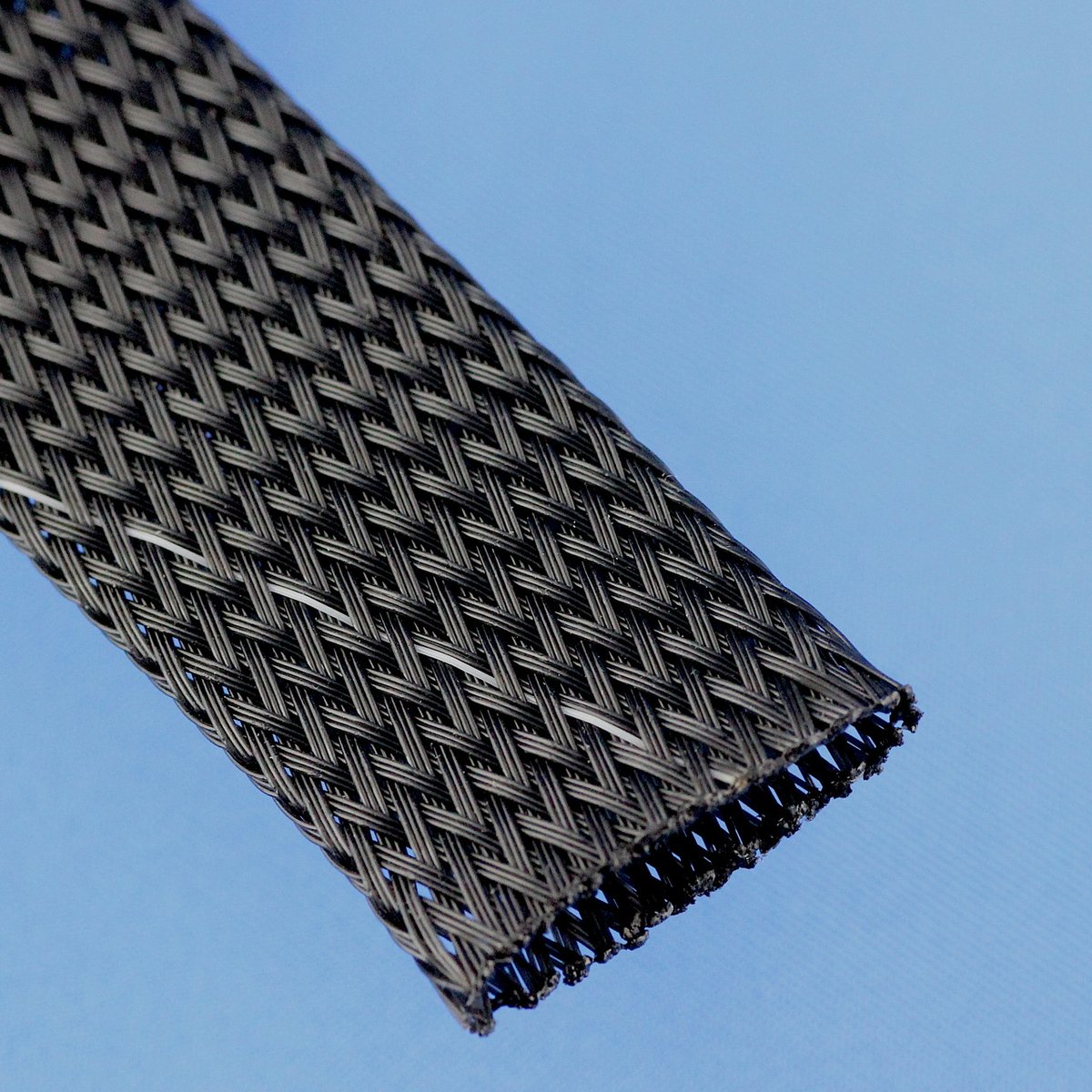 TitanElectronic's tweet photo. 🔥 Seeking Flame Retardant Sleeving for High-Temperature Applications? Discover Expando HR Plus Halar Sleeving! 🌡️🚀🔧

Expando HR Plus offers reliable flame retardant protection up to 150ºC. #expando #aerospace #defense #halarsleeving 
https://t.co/j0bMFhl1xP https://t.co/flFIJbzGB1