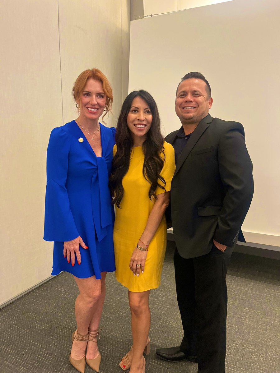 State of the State today presented by the <a href="/YumaChamber/">Yuma County Chamber of Commerce</a>! Such a great turnout and such a motivating speech by Governor <a href="/katiehobbs/">Katie Hobbs</a> . #yumalove