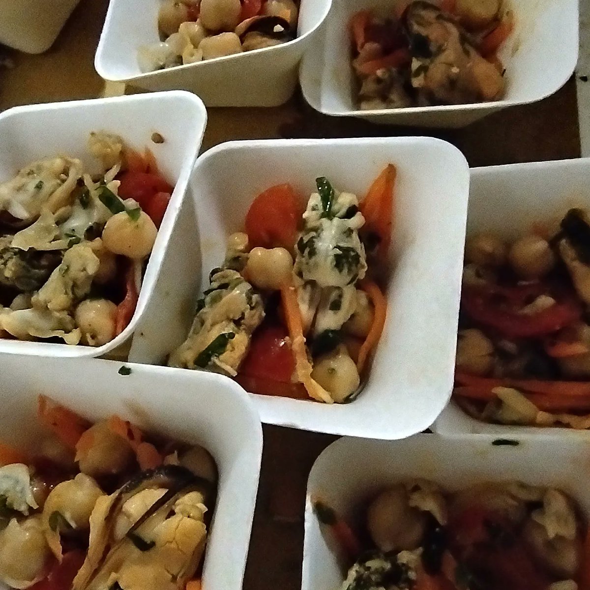 foodbustersita's tweet photo. @flaminitip festeggia i suoi 100 anni con un evento a #sprec0 .
Anche un evento #aziendale può diventare un #eventosostenibile .
Grazie anche a @whiteventi per la collaborazione.
Ora consegna delle #eccedenzealimentari alla #caritas di #Offagna .
#Ancona #nonsprecare #cibobuono https://t.co/4bt6OWiB36