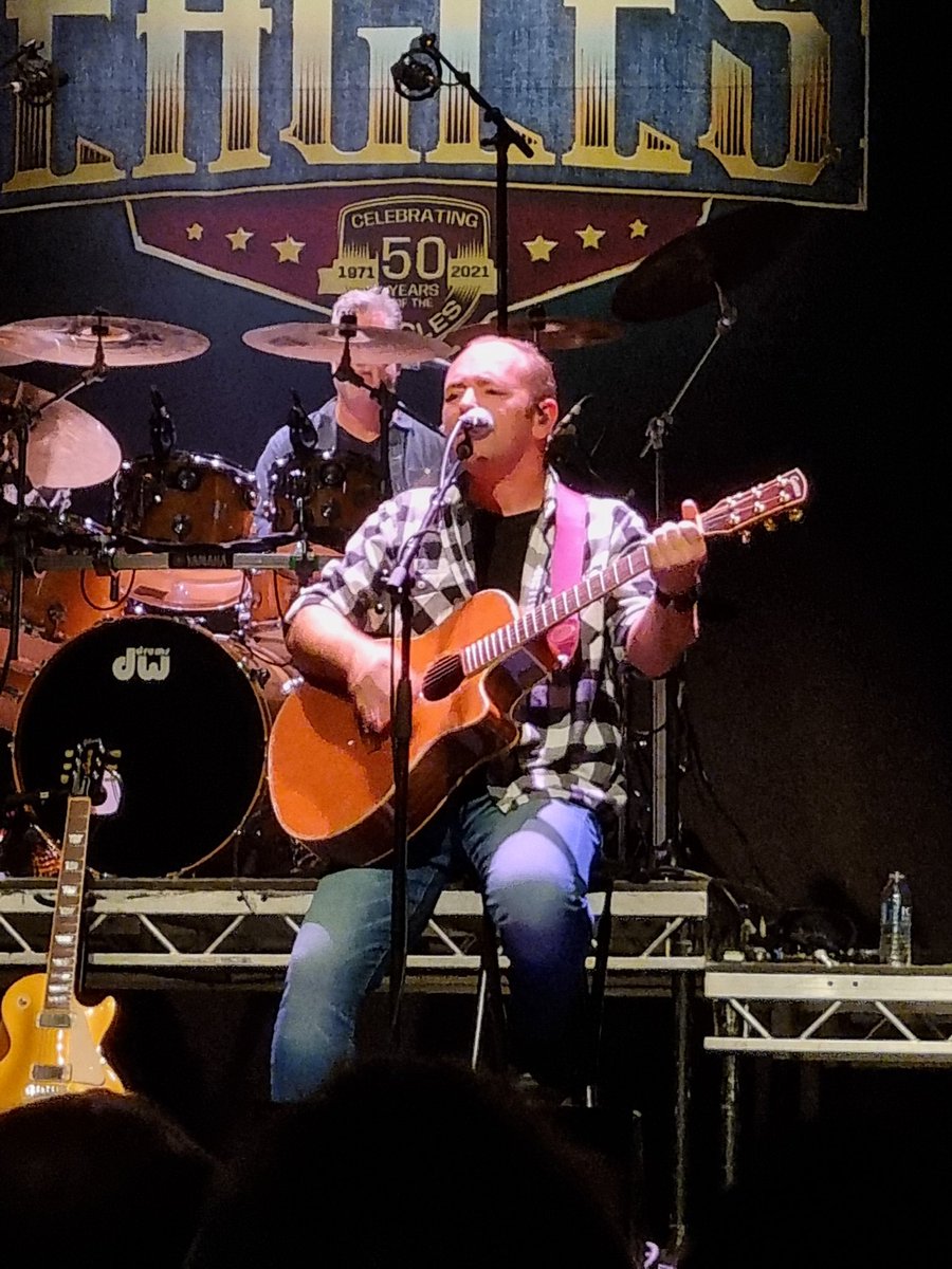 Steven Barry Ratty tweet media