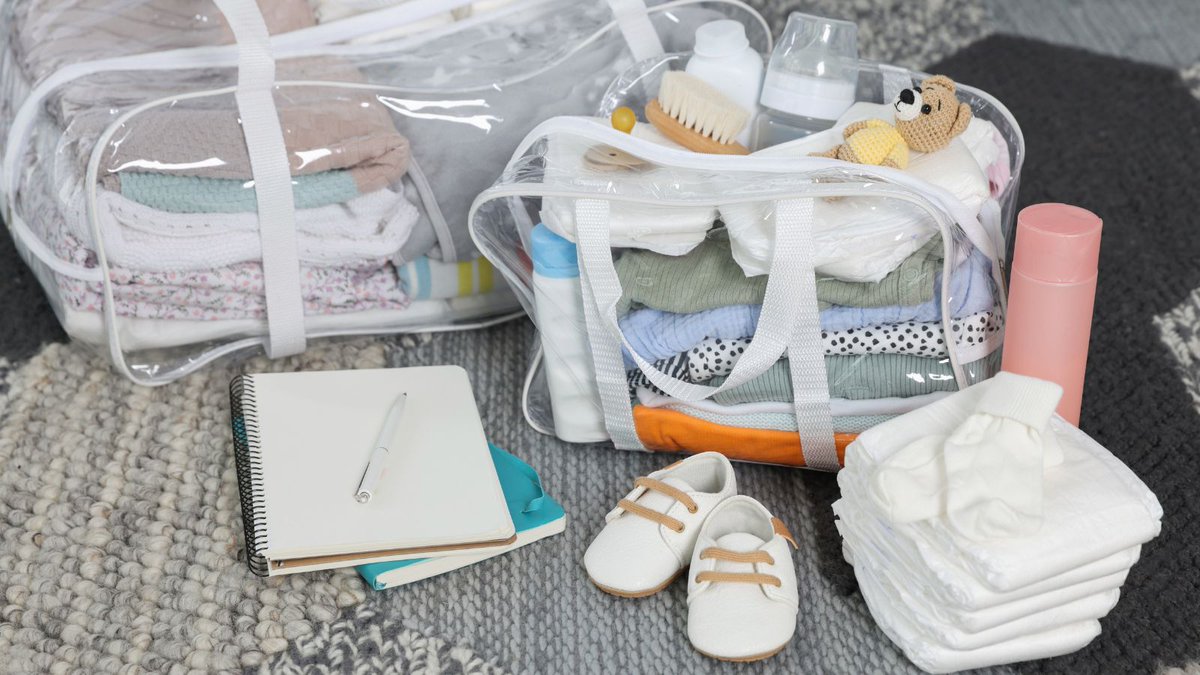 When preparing for #childbirth, it’s important to pack a hospital bag with essential items to ensure you’re comfortable during your stay. Wondering what to pack in a hospital bag? Here is a hospital bag checklist for new mom and baby: powermom.scripps.edu/2023/05/20/wha…