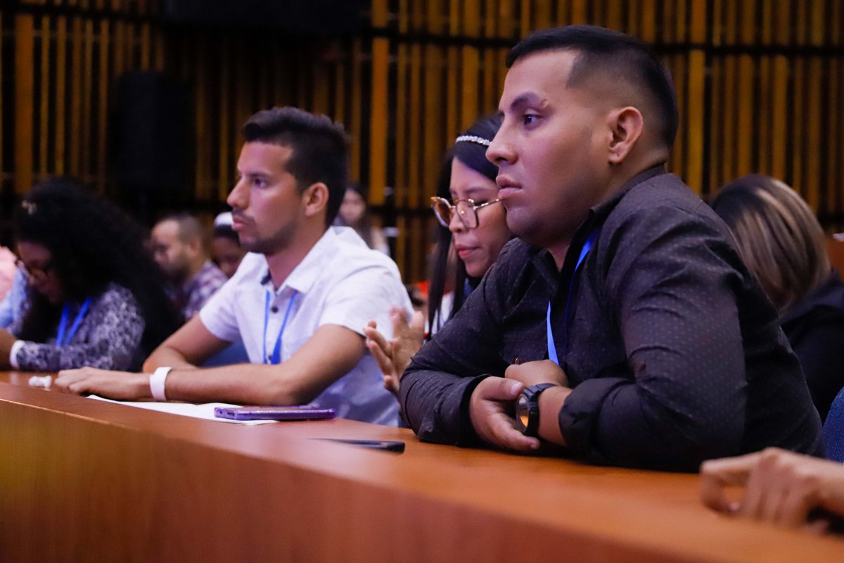 mineducacion_ve's tweet photo. ¡Encuentro de la Red de Jóvenes Parlamentarios/as de Venezuela!
 
Afianzamos el trabajo político con nuestra muchachada. Consolidamos nuestra democracia participativa para seguir defendiendo nuestra independencia y soberanía.   
 
#RedParlamentariaJuvenil
@NicolasMaduro https://t.co/zJM8qqlP07