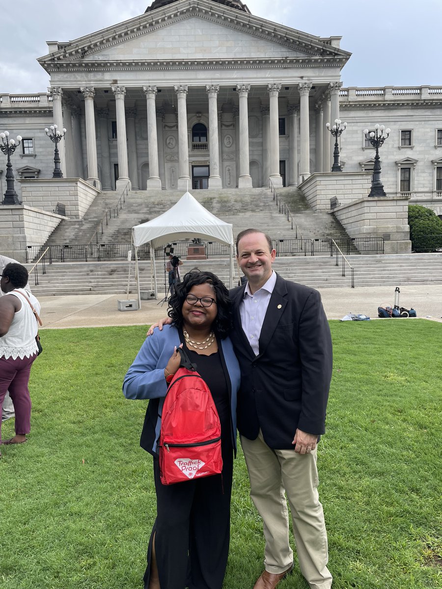 SCETV's tweet photo. SCETV and Public Radio and Attorney General Alan Wilson (@AGAlanWilson)  announced a partnership to support the creation of educational resources around the topic of human trafficking. #TraffickProofSC @scattygenoffice https://t.co/culuL7QWdJ