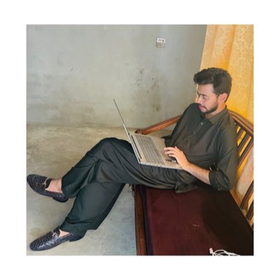 qaiserahtasham1's tweet photo. #NewProfilePic https://t.co/b0BfdAPlaA