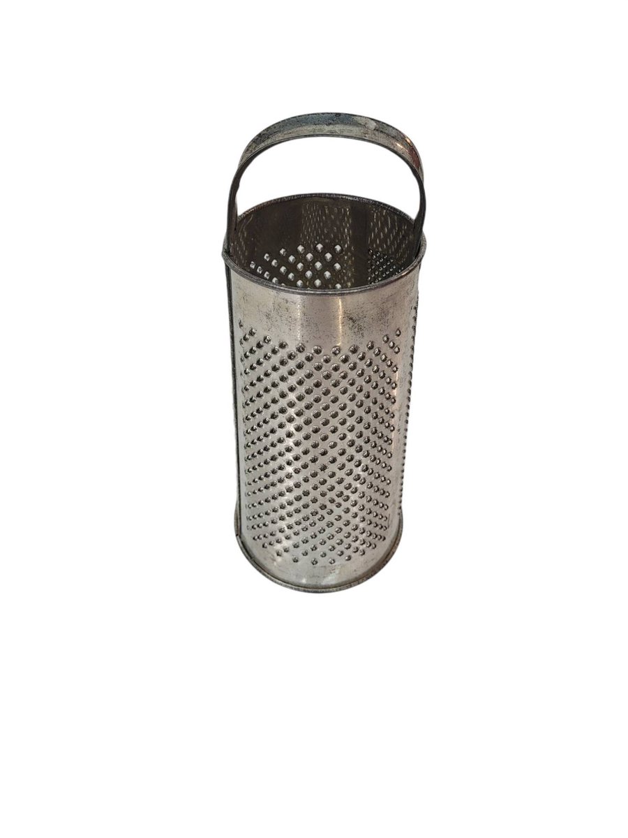Kitchenconext's tweet image. Shredder kitchen grater vintage cooking accessories tuppu.net/db552c86 #Etsy #kitchenconnection #CottageDecor