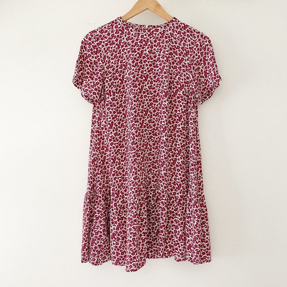 Adventuregal's tweet photo. So good I had to share! Check out all the items I'm loving on @Poshmarkapp #poshmark #fashion #style #shopmycloset #loft #whitehouseblackmarket #madewell: https://t.co/3fe76F8pgl https://t.co/hG9bdElGyW