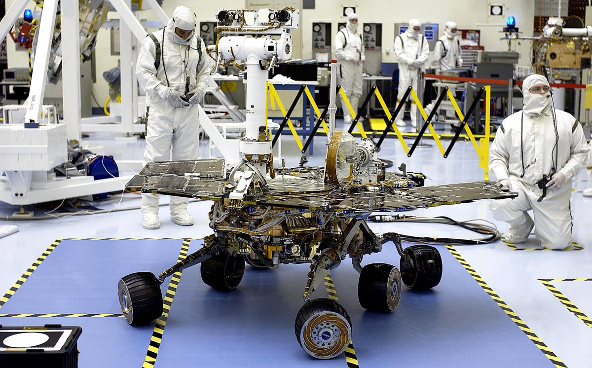 NASAMars's tweet photo. Twenty years ago tonight, Opportunity began its Mars journey, joining its twin Spirit, already en route a month earlier. The pair went on to find evidence of Mars' wetter past and paved the way for the type of overland exploration @NASAPersevere and @MarsCuriosity do to this day. https://t.co/cimLwYgKQx