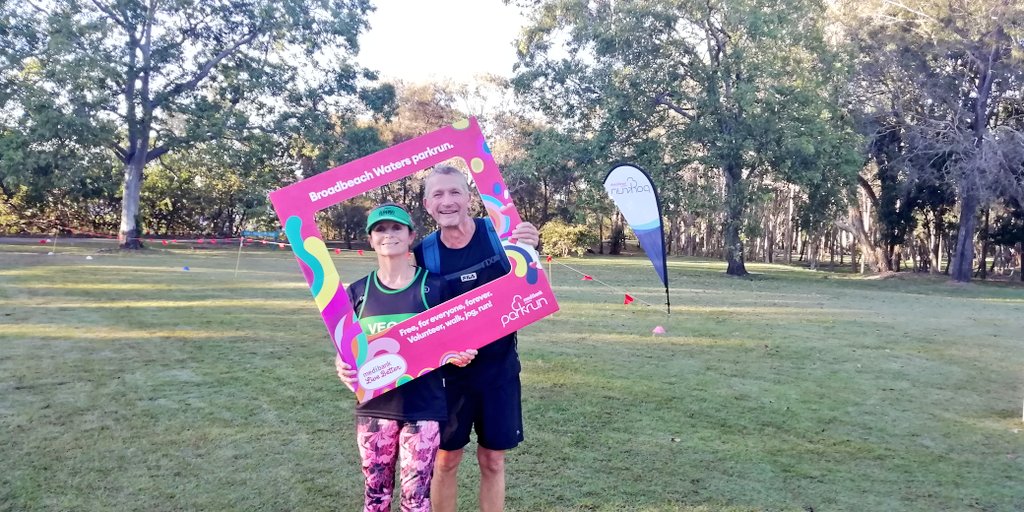 Vics_Echidna's tweet photo. Beautiful 😍 @parkrunAU at #BroadbeachWaters #GoldCoast today 💖 fantastic #volunteers crew and lovely route through the park 🌳 serenaded by butcherbirds and magpies 💞 #loveparkrun 💚 #commmunity @VeganRunnersUK https://t.co/Dqin66ngYV