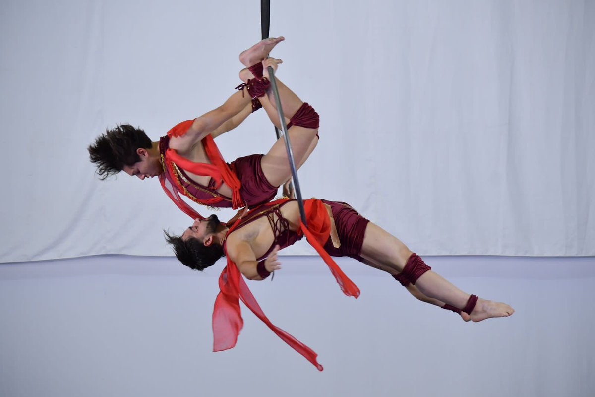 conadeoficial's tweet photo. Clasifican 125 atletas mexicanos al Campeonato Mundial de pole sports y deportes aéreos

Competirán en pole sports, pole art, aerial pole, tela y aro artístico; el certamen se llevará a cabo en Tubarão, Brasil 🇧🇷. 

👉 https://t.co/ZCfj4eIM4q https://t.co/b1RO8aBjrG