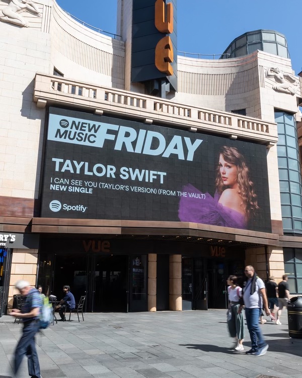 taylornation13's tweet photo. “I could see you up against the wall with me.” - The @Spotify billboards prolly. 🤪 Listen now! https://t.co/Onl88NtXo3 #SpeakNowTaylorsVersion https://t.co/GA9DioDtKH