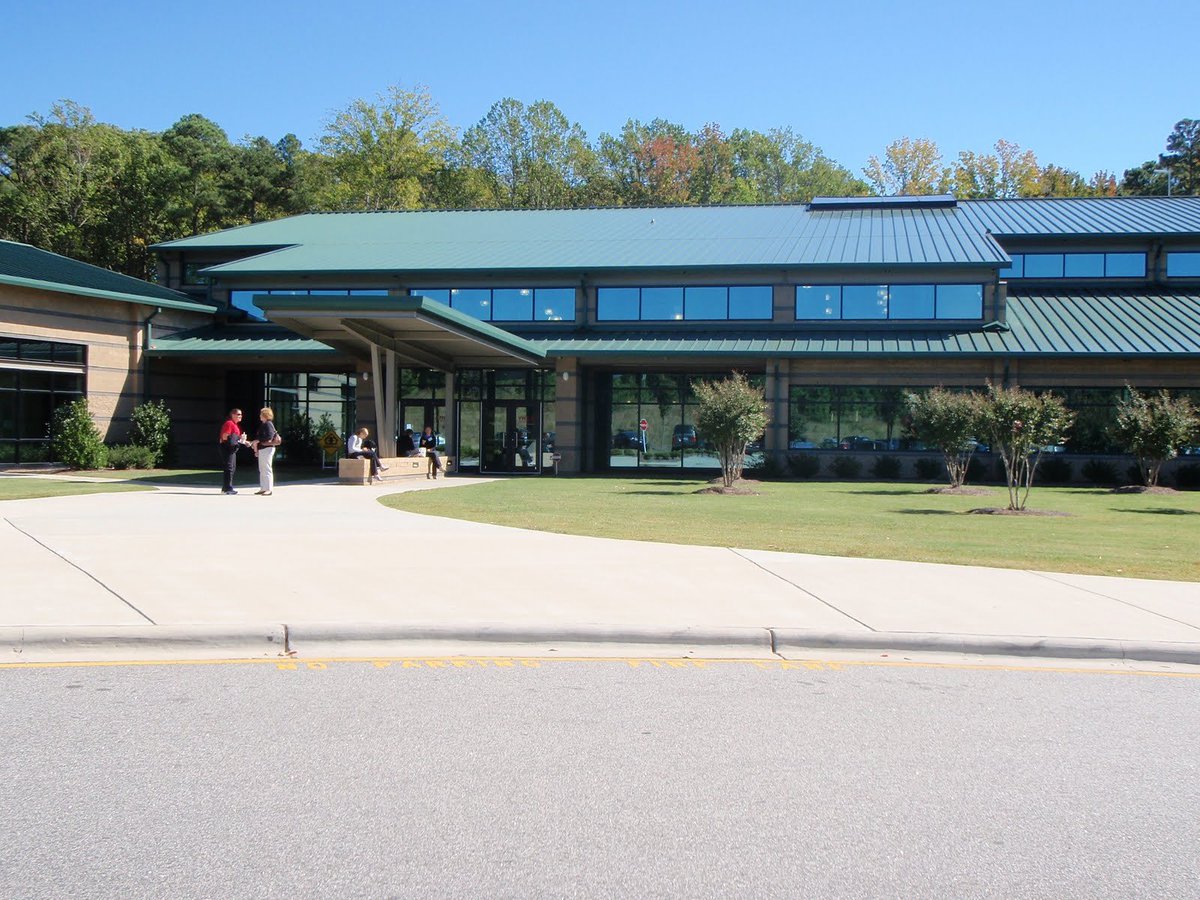 trianglerefugee's tweet photo. Hey Apex and Holly Springs! We've added two new collection sites at Apex United Methodist Church and @KraftFamilyYMCA ! Please consider supporting local refugees by donating school supplies at these locations, others, or online! 

For more info, visit https://t.co/Uag7nRhUIb https://t.co/u7x0ruFUrI