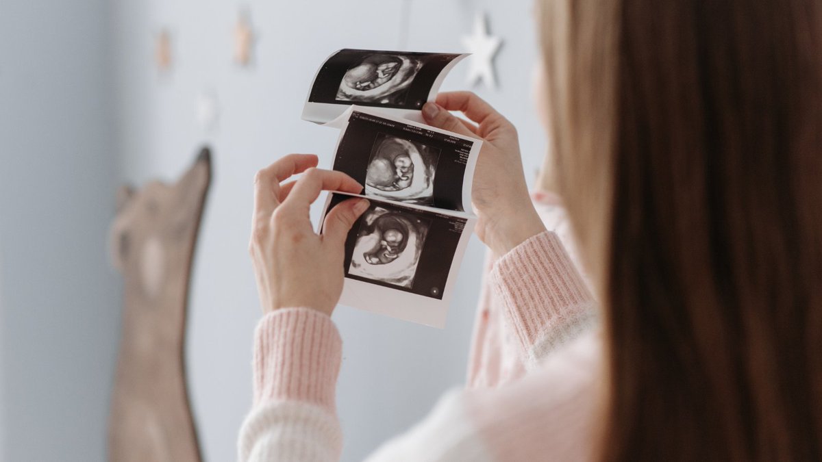 powermomscripps's tweet photo. An expecting mama has a lot of dates to keep track of over the course of their pregnancy. But at the end of the day, only one date really matters to a mom-to-be: their due date.
Learn where to start with pregnancy tracking in our #powermom blog: https://t.co/svxPWYiJJ6 https://t.co/HkeTXi6Rzq