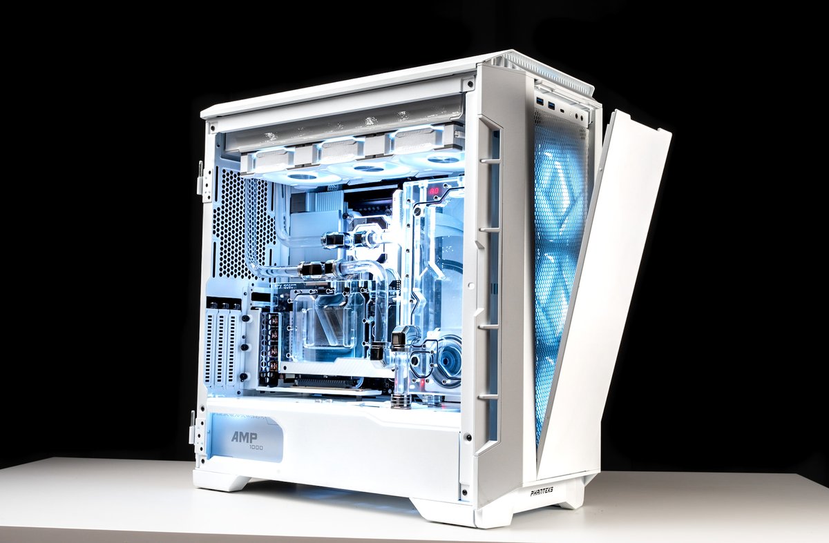 PhanteksUSA's tweet image. Looking good as always. Eclipse P600S Matte White👌
Credited : @pcwerkz

#custompcs #watercool #liquidcool #whitepc
