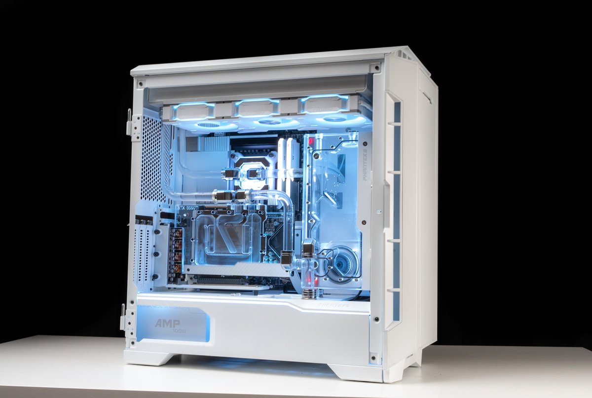 PhanteksUSA's tweet image. Looking good as always. Eclipse P600S Matte White👌
Credited : @pcwerkz

#custompcs #watercool #liquidcool #whitepc