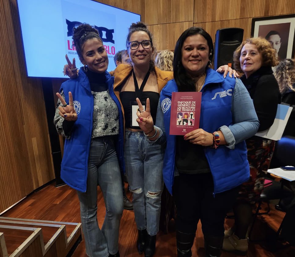 Nuestras compañeras delegadas <a href="/vicky0422/">Karol Victoria</a> y <a href="/IsisAirin/">IsisAirín</a> Participaron del Congreso Nacional de Derecho del Trabajo“Democracia y Derechos Humanos.El Futuro del Trabajo y el Rol del Movimiento Obrero”.
<a href="/CAL7deJulio/">Corriente 7 de Julio</a> <a href="/Sergio_OrtizOk/">Sergio Ortiz</a> #DíaDelAbogadoLaboralista