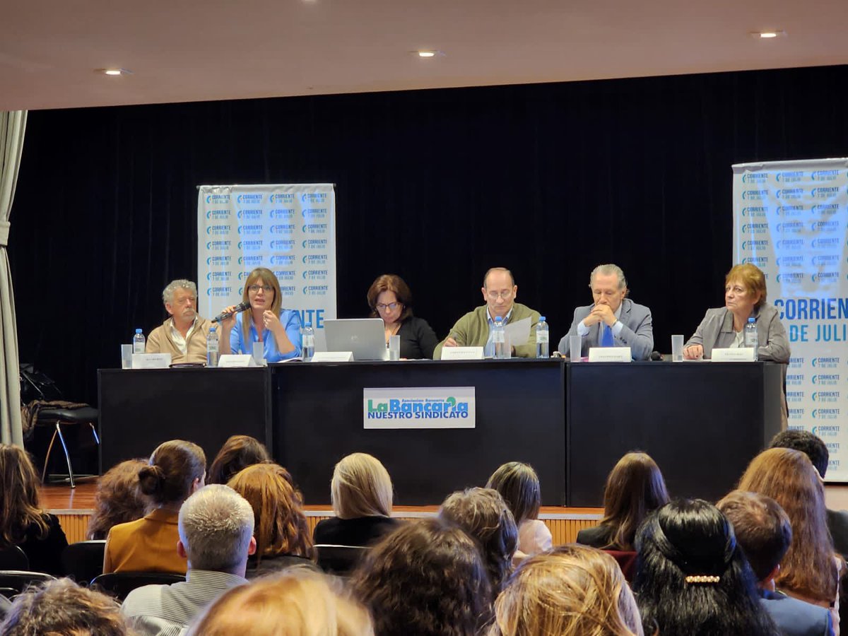 StreamComercio's tweet photo. Nuestras compañeras delegadas @vicky0422 y @IsisAirin Participaron del Congreso Nacional de Derecho del Trabajo“Democracia y Derechos Humanos.El Futuro del Trabajo y el Rol del Movimiento Obrero”.
@CAL7deJulio @Sergio_OrtizOk #DíaDelAbogadoLaboralista https://t.co/nGfL7CORz1