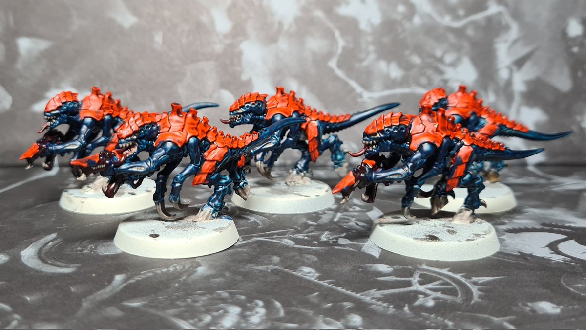 Pigeoneater's tweet photo. Five quick and dirty termagaunts done for my tyranid army. https://t.co/1oFQh7xRlR