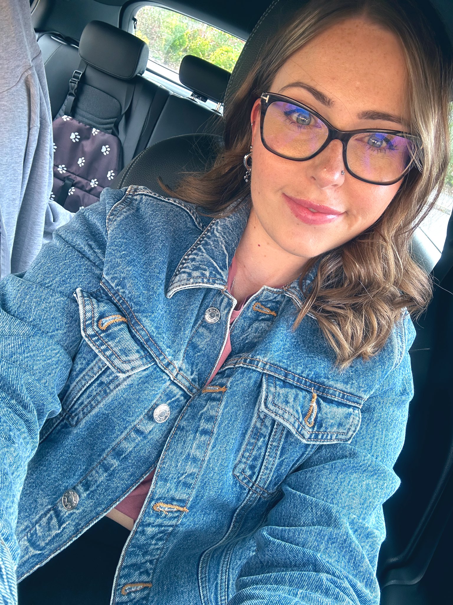 1 pic. Before first date > 4 hours later https://t.co/jFtClVOUli