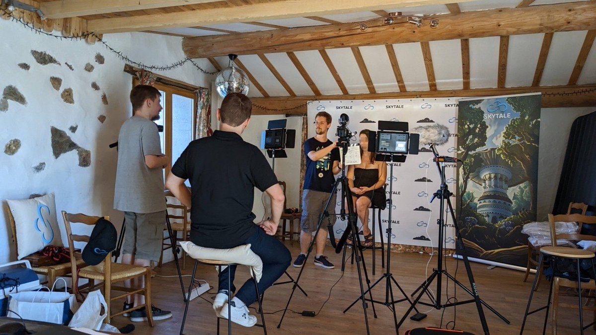 Esoldia's tweet photo. En août 2022, ESOLDIA Production a réalisé des photographies pour utilisation professionnelle ainsi que le tournage pour la vidéo de présentation de l'association @SkytaleFr https://t.co/PUUzAA9GFu