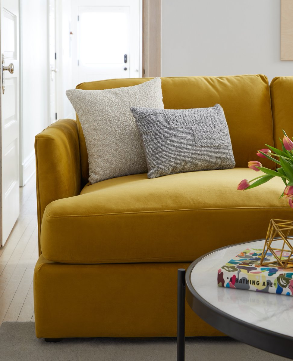 Happy Friday! ☀️ Wrap up this holiday week with something to brighten up your home! 

Might we recommend the Vera 2pc Sectional Sofa? 

You can still catch the last few days of our Fourth of July Sale and score up to $2,000 off everything storewide. 

l8r.it/XaMJ