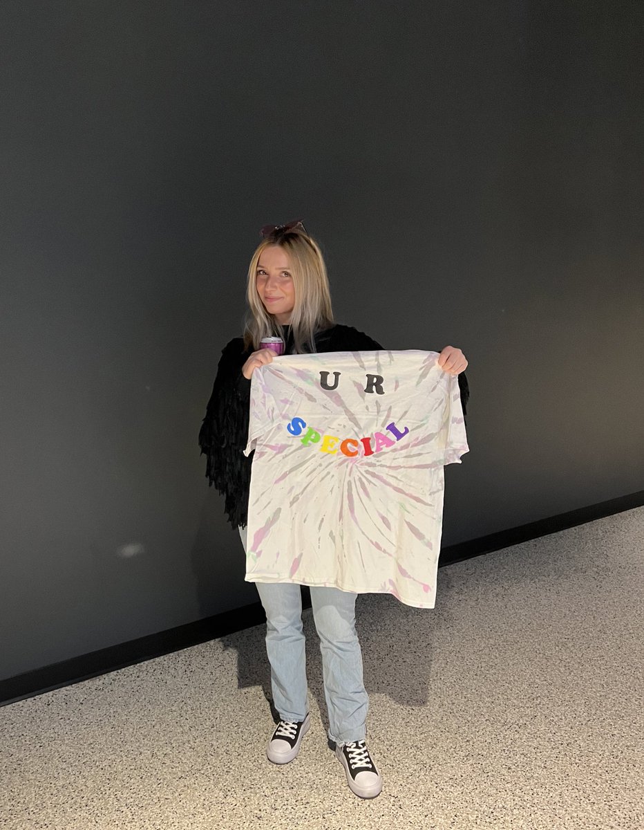 deblazez's tweet photo. my @lizzo tshirt from her concert … lost with the luggage … this is truly a very difficult loss .. baggage personal at all 4 of the aforementioned airports.. U R SPECIAL https://t.co/nYEfY48lVI