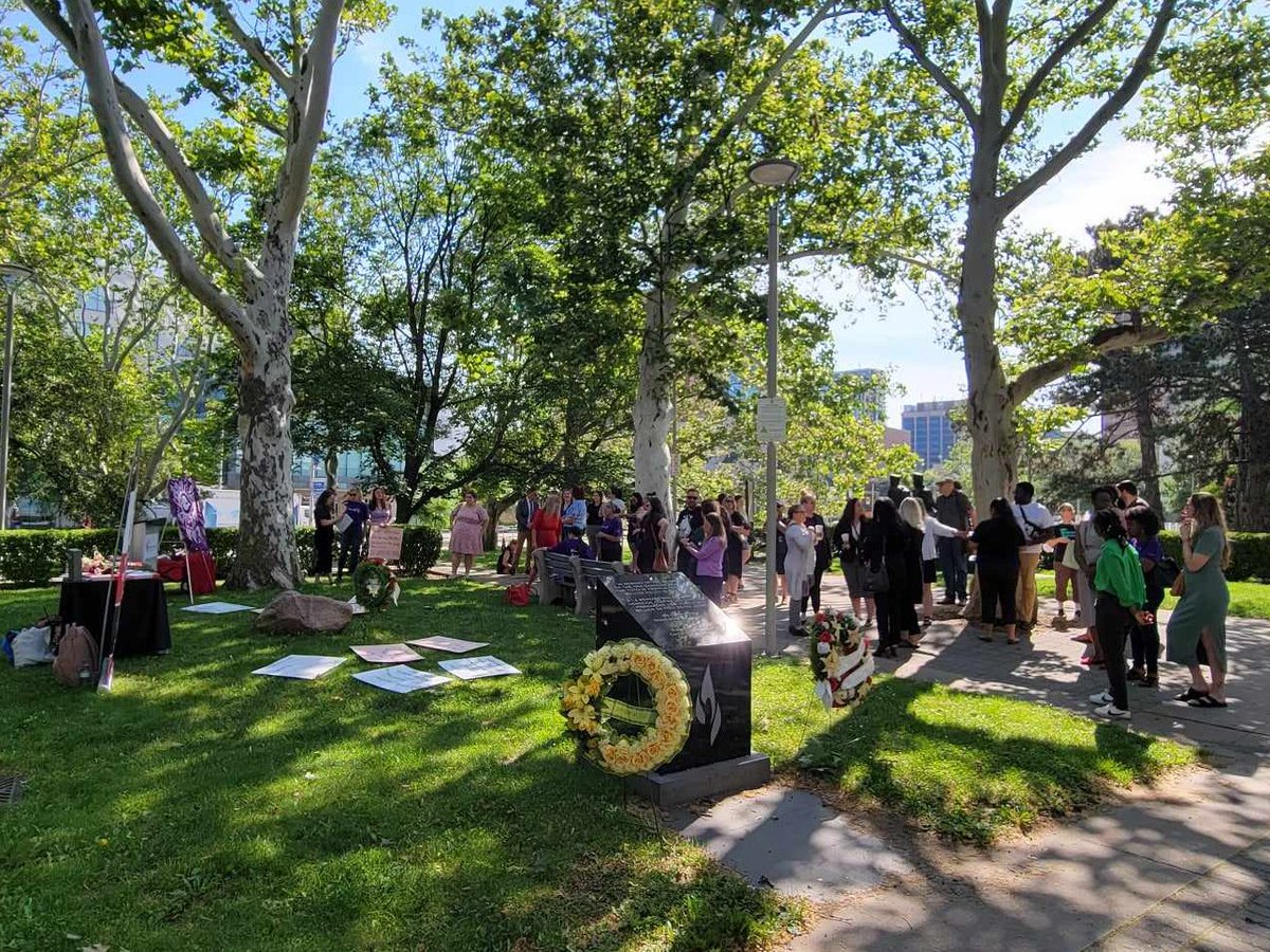 WAWGHAMILTON's tweet photo. WAWG members, survivors, community members, & elected officials all came together to support our declaration of #IPV and #GBV an epidemic in #Hamilton. We are so thankful for the in-person and virtual support we received!
#NotOneMore #ipvdeclaration #hamon #hamont https://t.co/MzAFOZqKOt