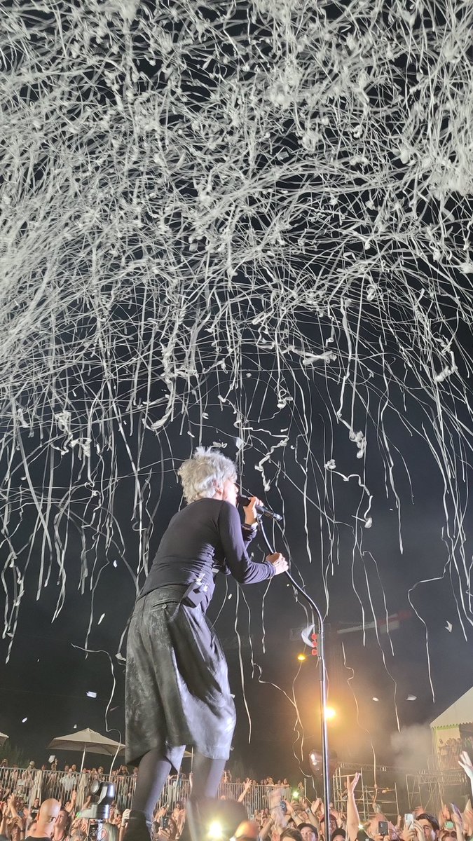 emiliepak's tweet photo. " On oubliera ceux qui ne comprennent pas "
@indochinetwitt  @nicolasirkis https://t.co/uTektwEXNv