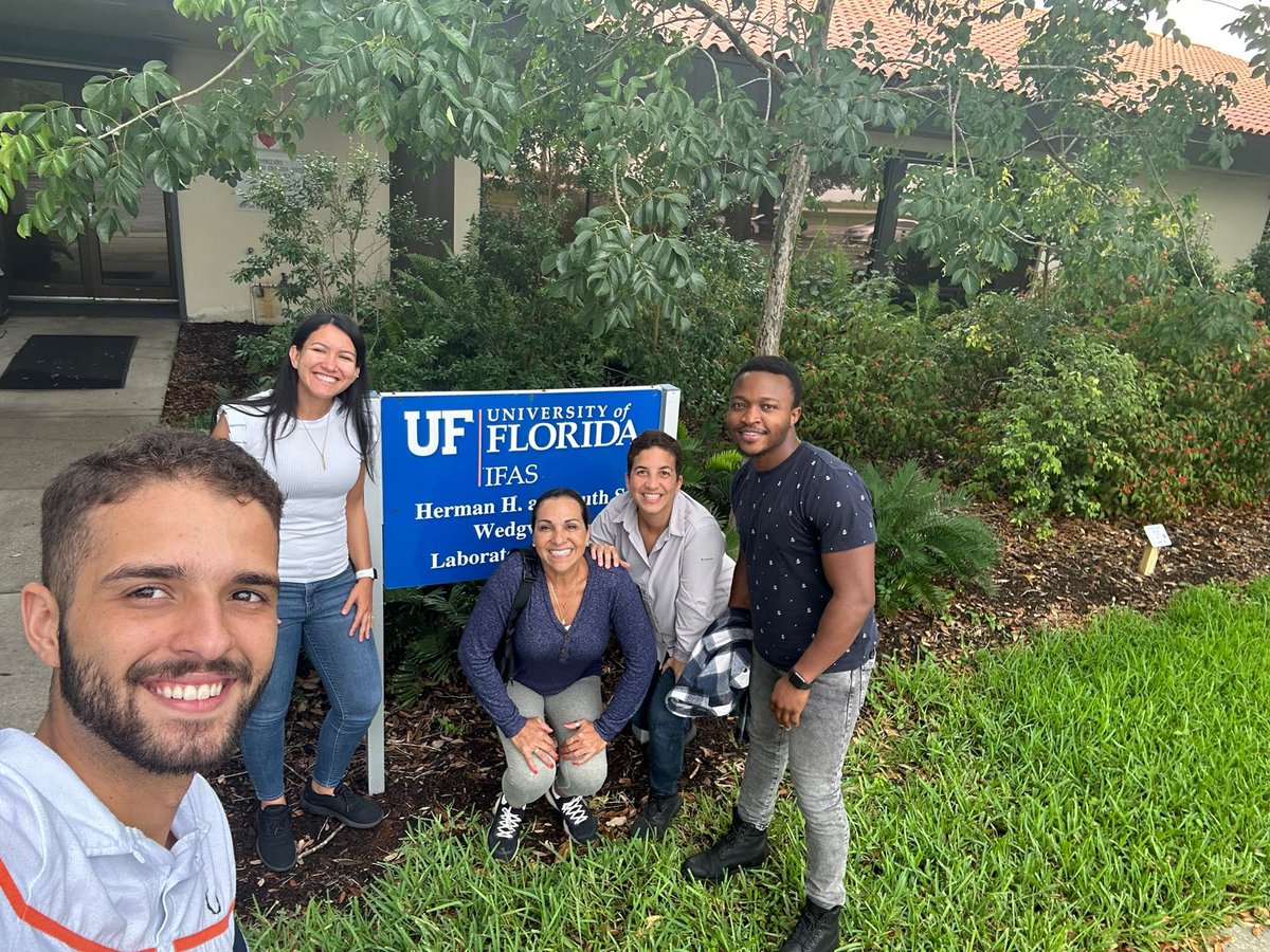 Farewell to our intern Olamide Adesina. Today was his last day with us, leaving Tuesday to Kansas University, to start his PhD. My best wishes today and always, and the best in his new journey. 😬🙏❤️