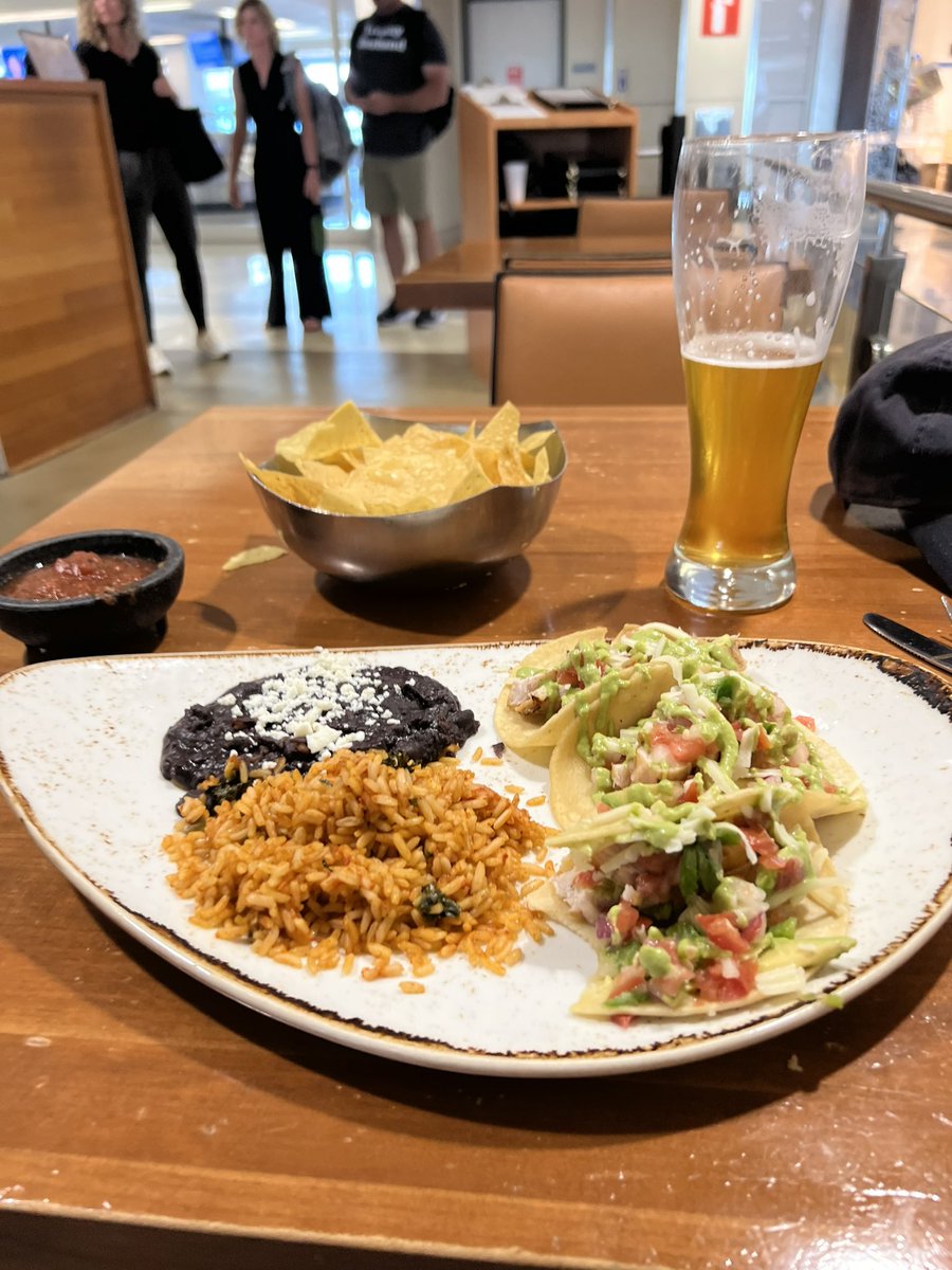 Airport layovers and flight delays are so much easier to deal with when you don’t have high school students to chaperone… #HowNonTeachersLive
But I still wouldn’t trade this for any of the mission experiences I’ve been blessed to lead! #ILoveMyJob #TrulyBlessed https://t.co/MdtTrBwJgJ